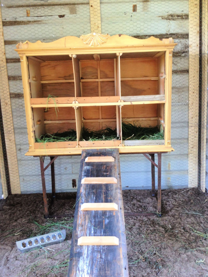 30 DIY Chicken Nesting Boxes (Learn How to Build Yours)