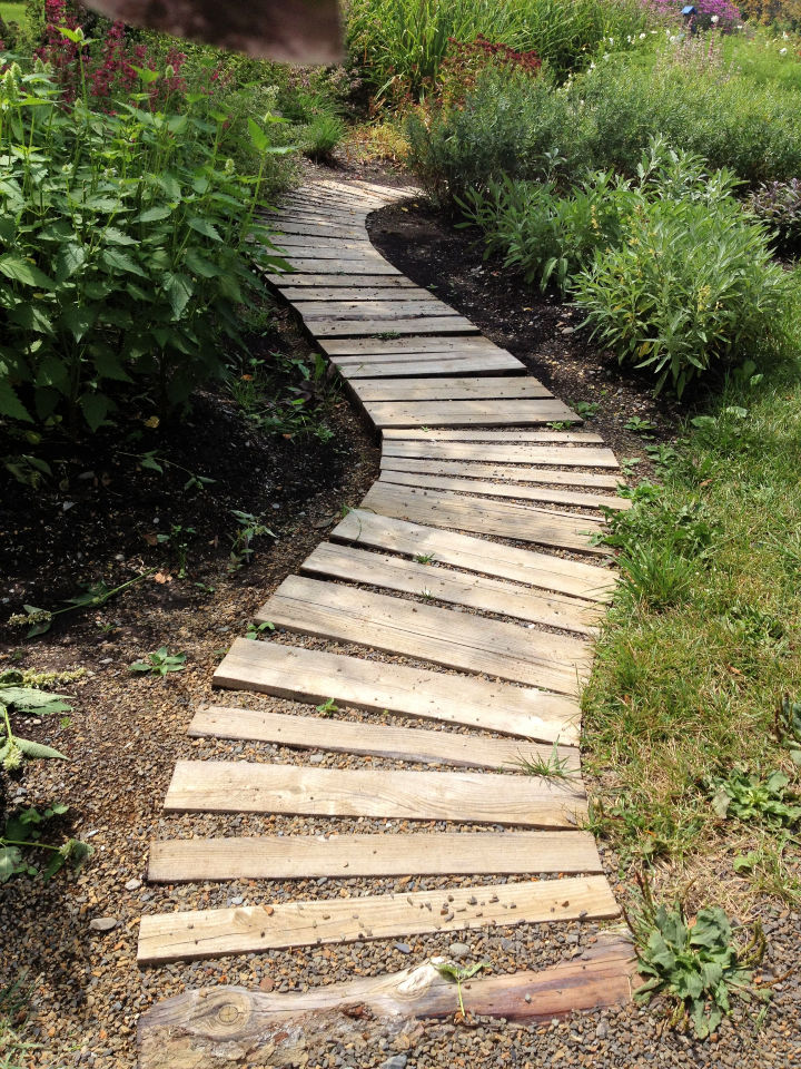 50 Walkway Ideas To Install By Yourself Cheaply