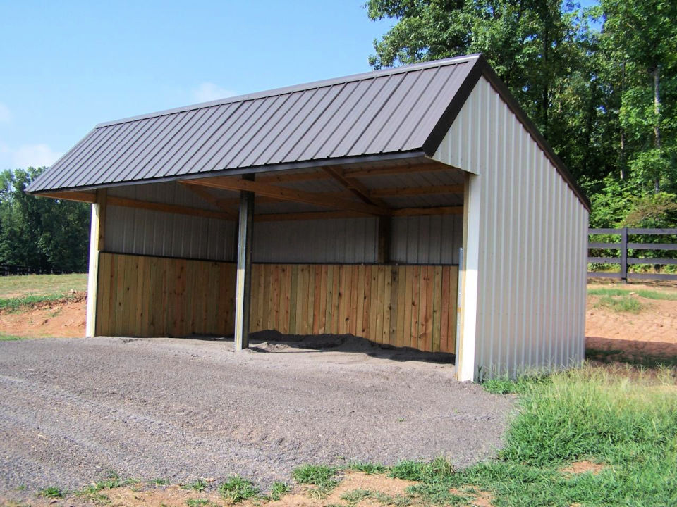 10 Free DIY Loafing Shed Plans for Horses, Cattle and Livestock