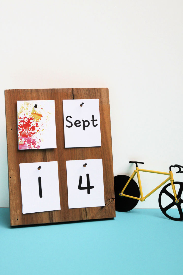 30 Easy DIY Calendar Ideas To Make Your Own Calendar